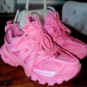 Woman balenciaga track sneaker